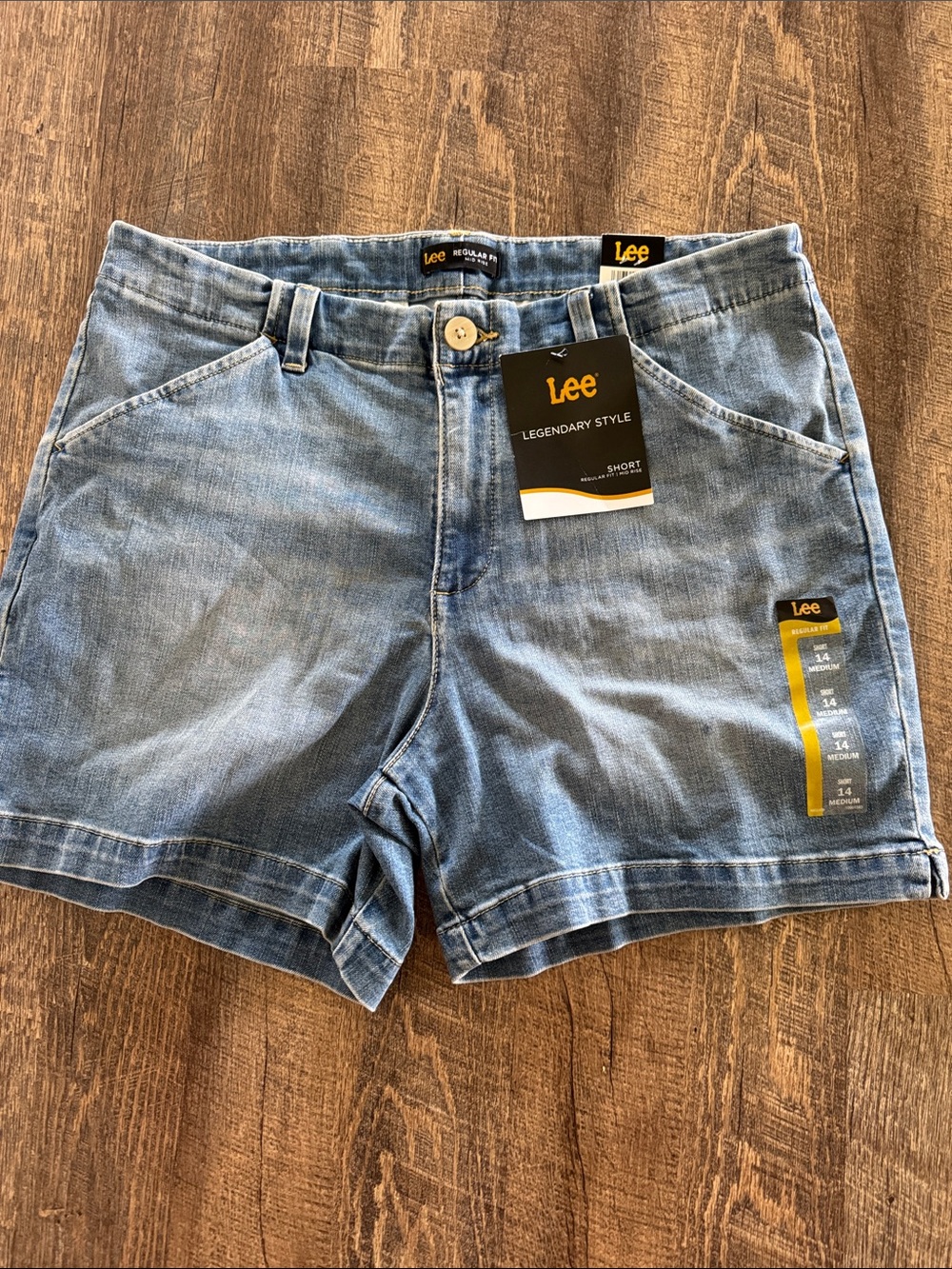 Lee Women's Faded Light Blue Denim Shorts size 14